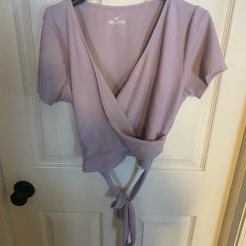 Hollister purple wrap top low neck crop top adjustable tie size XL